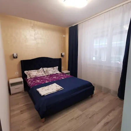 Royal Mamaia Nord Apartament *